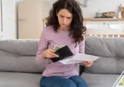 Large indebtedness can be ruinous to your finances, but there is help. We share 9 alternatives to bankruptcy to get back on track and kill debt.