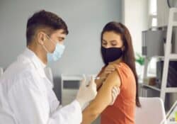 You can get cheap or free flu shots at many places. We share 11 places to get free flu shots this winter to stay healthy and safe.