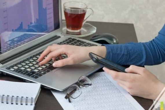 More people than ever are conducting business, making purchases, and more online. That's why now is the perfect time to switch to an online bank.