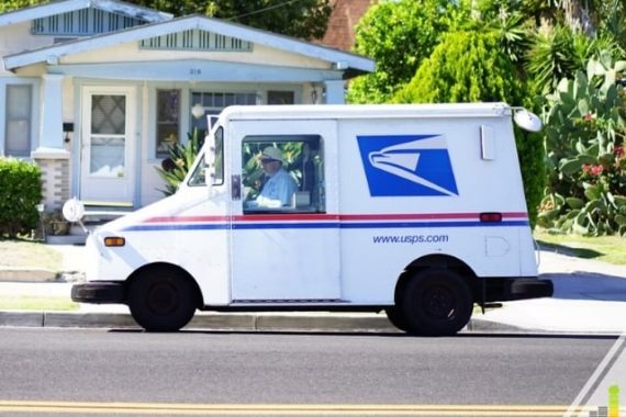 Is there mail today? It's easy to get confused about the USPS holidays and if you will get mail. Here's how to know if there's delivery today.