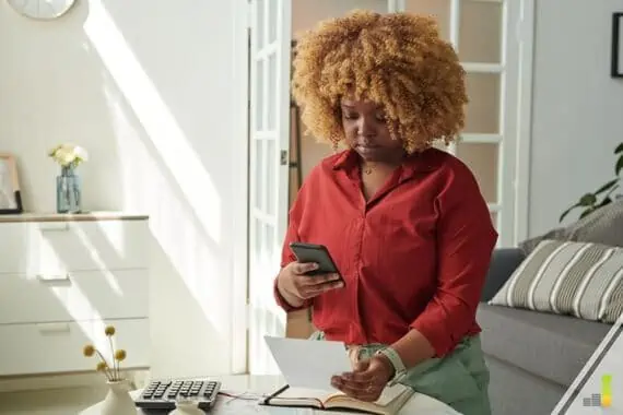 You can scan grocery receipts for money to lower costs. We share the 11 best apps to earn cash and save money when shopping at the grocery store.