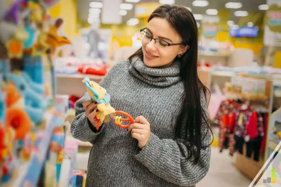 You can get free baby stuff to help save on raising your child. Here are the 16 best ways to get free baby samples by mail and in-store to save big money.