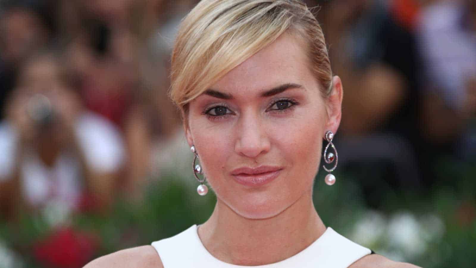 VENICE, ITALY - SEPTEMBER 02: Actress Kate Winslet attends 'Mildred Pierce' Premiere at Palazzo del Cinema on September 2, 2011 in Venice, Italy.