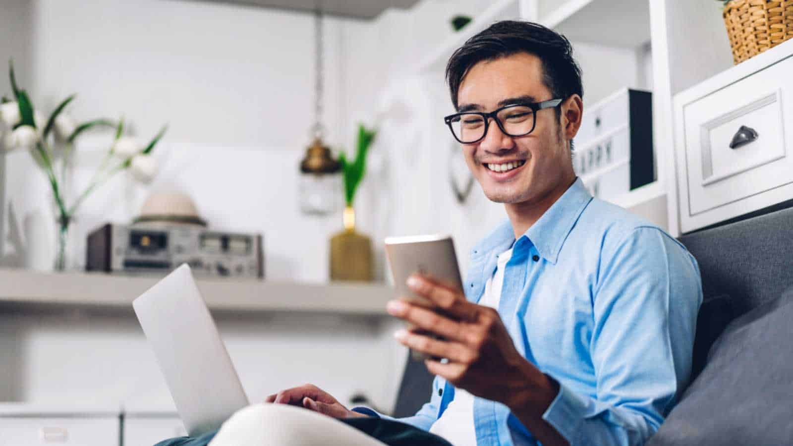 Man working in laptop