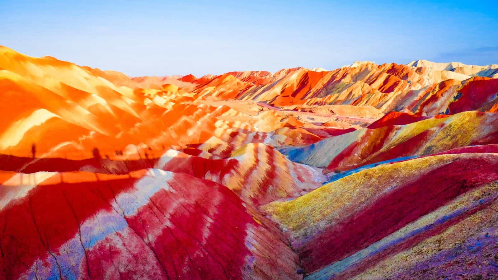 see the rainbows mountains in china